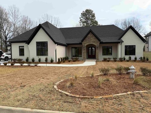 207 Shagbark Trl, Maumelle, AR, 72113-7849 | Card Image