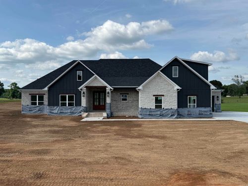 18 Republican Meadow Ln, Greenbrier, AR, 72058-8126 | Card Image