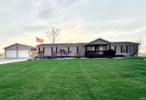 5738 S 100 W, Peru, IN, 46970-8366 | Card Image