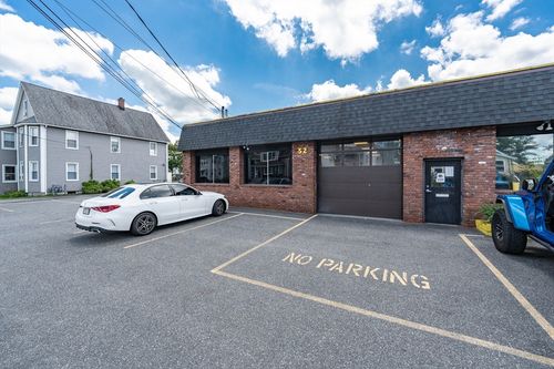 52 Baldwin St, West Springfield, MA, 01089-5009 | Card Image