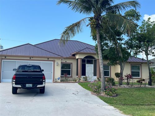 1752 Sw Starman Ave, Port St. Lucie, FL, 34953-5143 | Card Image