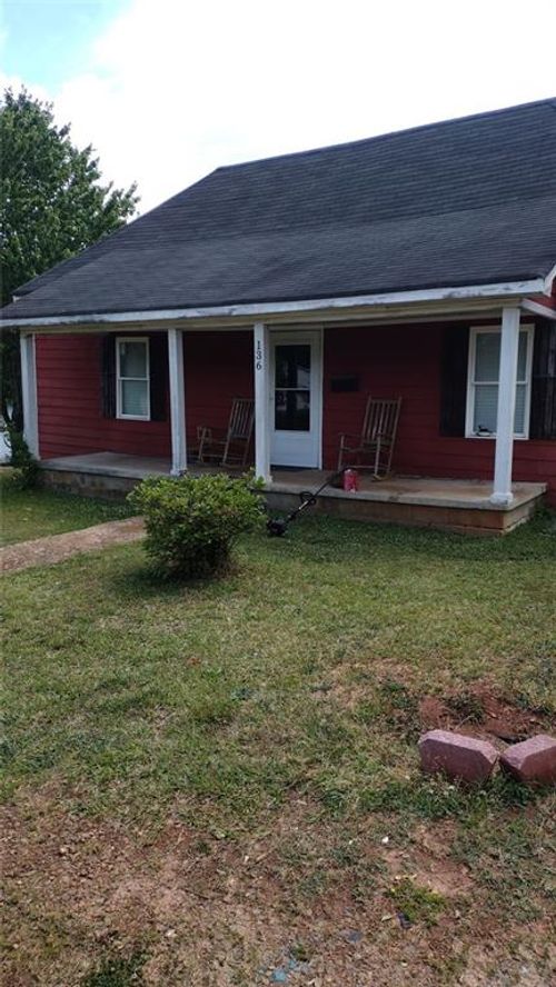 136 Hill St, Commerce, GA, 30529-1834 | Card Image