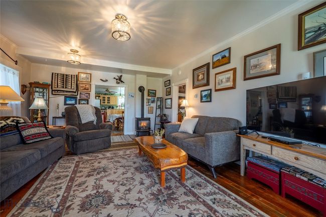 207 2 Nd St E, House other with 3 bedrooms, 3 bathrooms and null parking in Clyde Park MT | Image 11