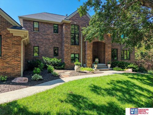 6555 Pheasant Run Pl, Lincoln, NE, 68516-2420 | Card Image
