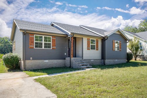 163 Willow Way, McMinnville, TN, 37110-7762 | Card Image