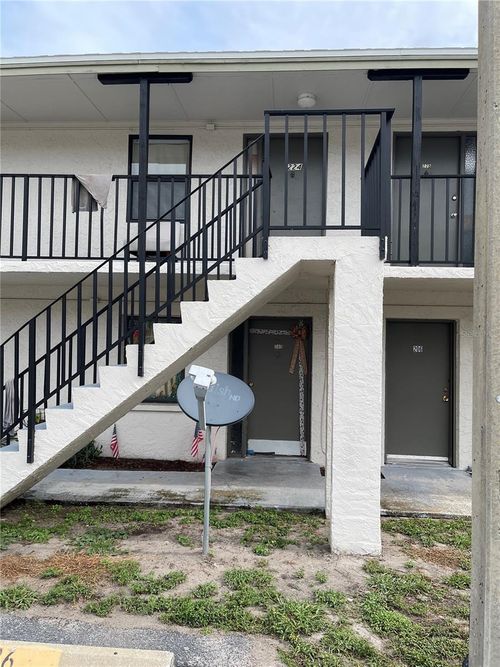 apt-205-2154 Bradford St, CLEARWATER, FL, 33760-1944 | Card Image