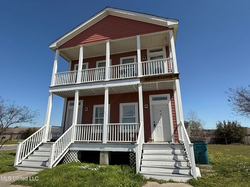 a-2000 Magazine St, Ocean Springs, MS, 39564-3635 | Card Image