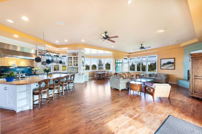 2614 Scotts Right Of Way, House other with 4 bedrooms, 4 bathrooms and 10 parking in Sebastopol CA | Image 14