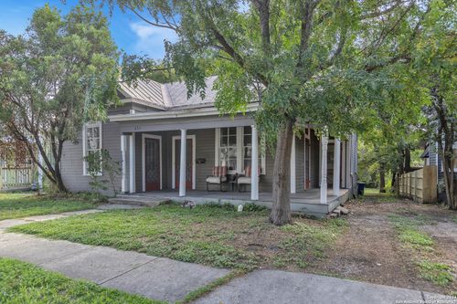 824 N Pine St, San Antonio, TX, 78202-1252 | Card Image