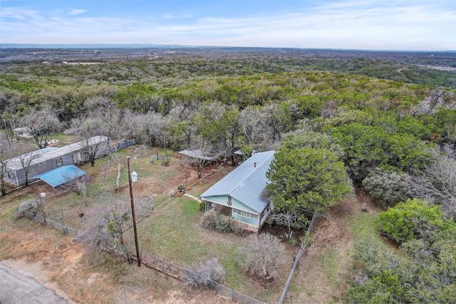205 Singleton Dr, House other with 1 bedrooms, 1 bathrooms and 4 parking in Spicewood TX | Image 7
