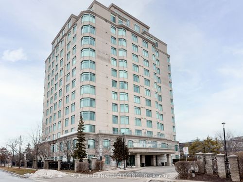 6-135 Pond Dr, Thornhill, ON, L3T7V6 | Card Image