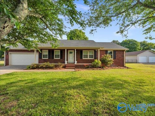 107 Enoch Dr, Hazel Green, AL, 35750-8823 | Card Image