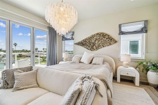 344 Capri Blvd, Townhouse with 5 bedrooms, 5 bathrooms and null parking in TREASURE ISLAND FL | Image 26
