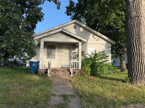 136 Illinois Street, East Alton, IL, 62024 | Card Image