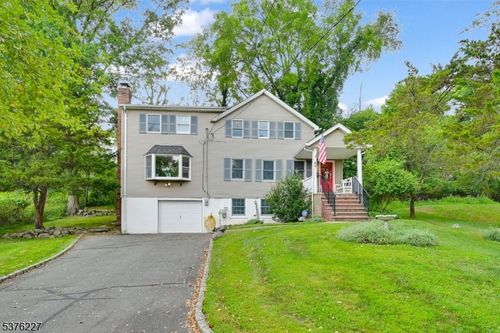 46 Hillside Ave, Livingston, NJ, 07039-2818 | Card Image