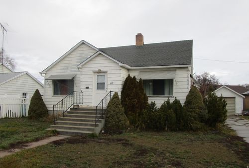 326 Bannock St, Malad City, ID, 83252-1224 | Card Image