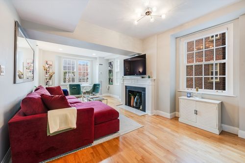apt-704-15 River St, Boston, MA, 02108-3408 | Card Image