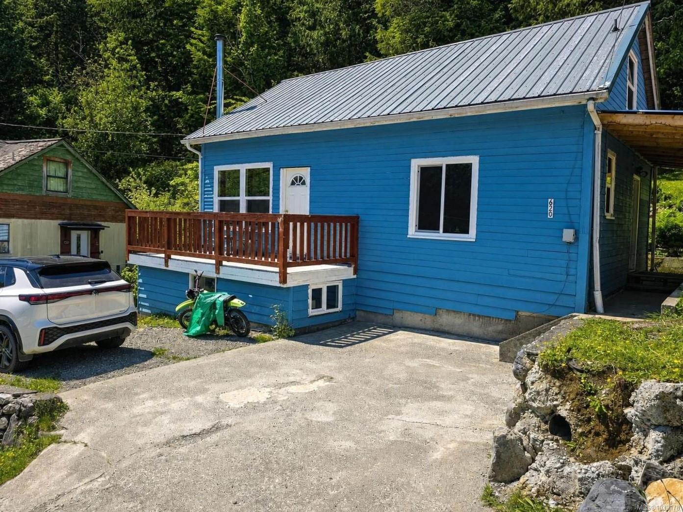 Residential in Tahsis 2