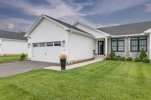 116-116 Villa Dr, Feeding Hills, MA, 01030-2773 | Card Image
