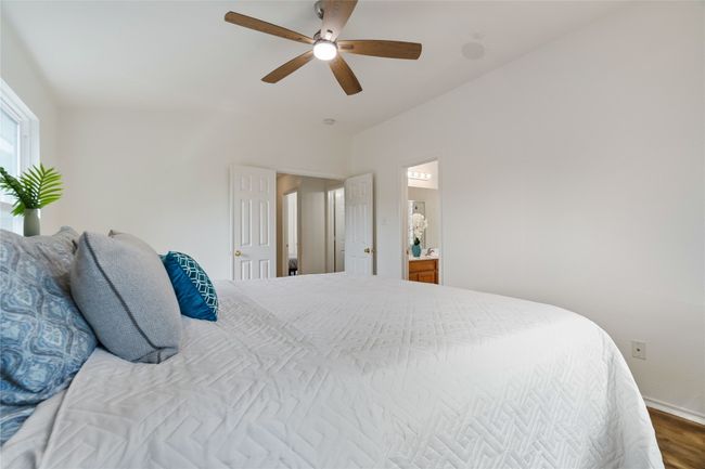 11710 Raymond C Ewry Ln, House other with 3 bedrooms, 3 bathrooms and 4 parking in Austin TX | Image 13