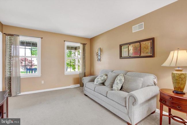 2810 Admire Springs Dr, House other with 4 bedrooms, 3 bathrooms and null parking in DOVER PA | Image 7