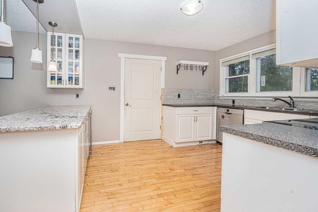 1306 1 Ave, House other with 4 bedrooms, 2 bathrooms and 4 parking in Canmore AB | Image 8