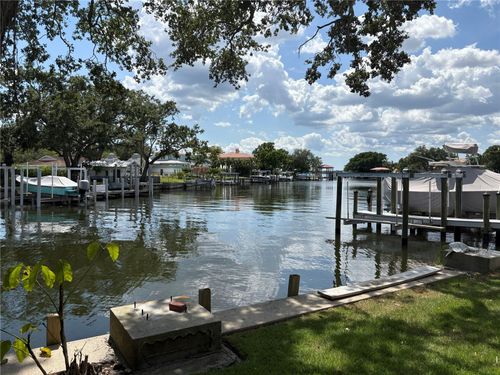 418 Blanca Ave, Tampa, FL, 33606-3632 | Card Image