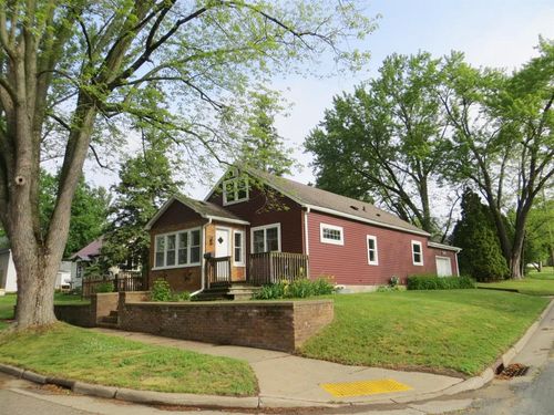 255 E 2nd Ave, Stanley, WI, 54768-1209 | Card Image