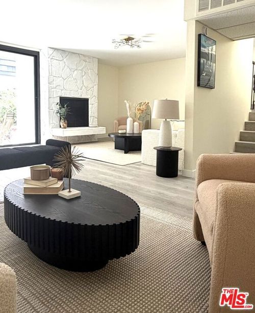 107-8105 Redlands St, Playa del Rey, CA, 90293-8257 | Card Image