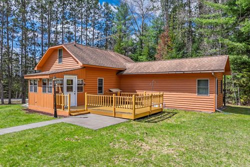 3640 Eagle Waters Rd, Eagle River, WI, 54521-9417 | Card Image