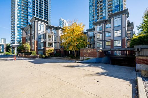 206-10455 University Dr, Surrey, BC, V3T0A5 | Card Image