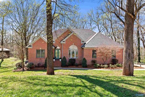 200 Kelsey Lynn Ln, Huntsville, AL, 35806-3094 | Card Image