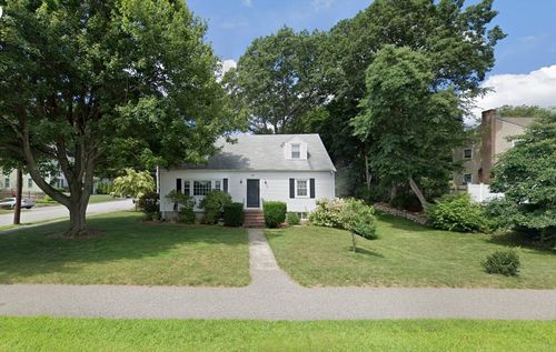 899 Greendale Ave, Needham, MA, 02492-4413 | Card Image