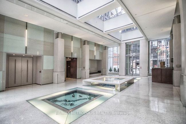 623 - 270 Wellington St W, Condo with 2 bedrooms, 1 bathrooms and null parking in Toronto ON | Image 29