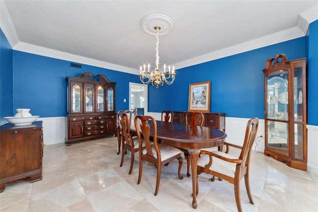 17507 Shelburne Ln, House other with 5 bedrooms, 4 bathrooms and 2 parking in Spring TX | Image 7
