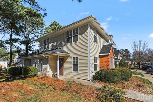 3653 Melrose Cottage Dr, Matthews, NC, 28105-7583 | Card Image