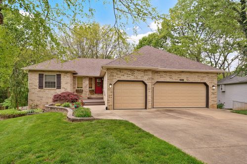 2512 W Arlington St, Springfield, MO, 65810-2182 | Card Image