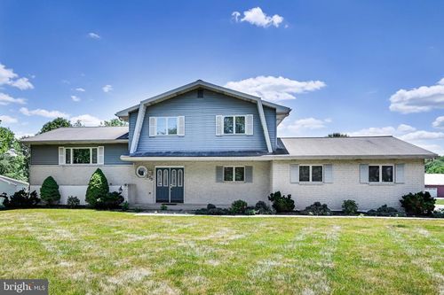 275 Ridge Rd, ORWIGSBURG, PA, 17961-2211 | Card Image