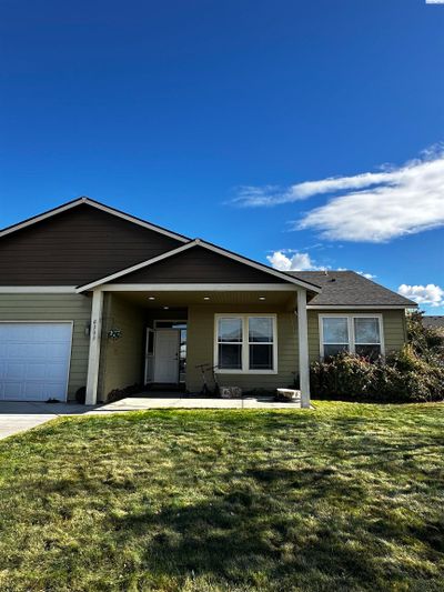 6303 Panther Lane, Home with 3 bedrooms, 2 bathrooms and null parking in Pasco WA | Image 2