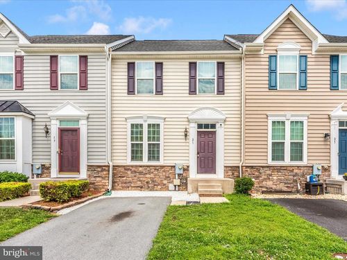 21 Norwood Dr, FALLING WATERS, WV, 25419-0060 | Card Image
