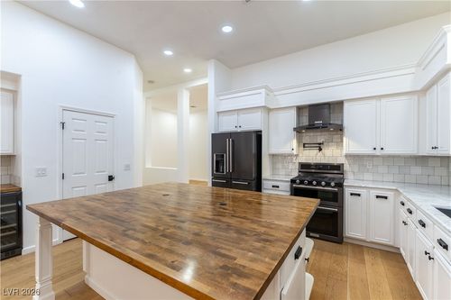 2344 Teton Ranch Ave, Henderson, NV, 89052-2372 | Card Image