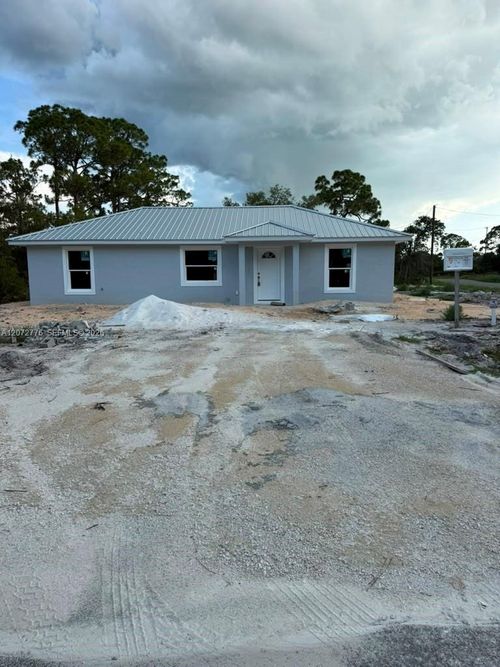 220 E Canal Way Ne, LAKE PLACID, FL, 33852-8846 | Card Image