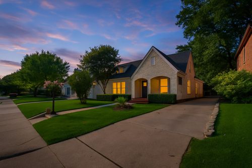 6155 Richmond Ave, Dallas, TX, 75214-3635 | Card Image