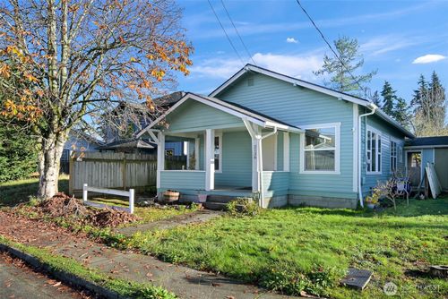 2138 Woburn St, Bellingham, WA, 98229-3882 | Card Image