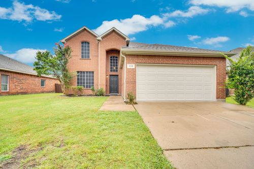 1113 Skylark Dr, Burleson, TX, 76028-7107 | Card Image