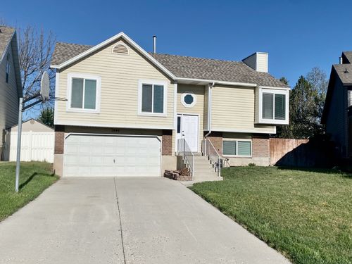 1440 W Countrywood Ln, West Jordan, UT, 84088-6529 | Card Image