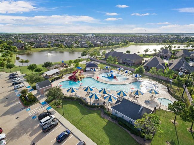 2023 Creek Run Dr, House other with 4 bedrooms, 3 bathrooms and 2 parking in Pearland TX | Image 15