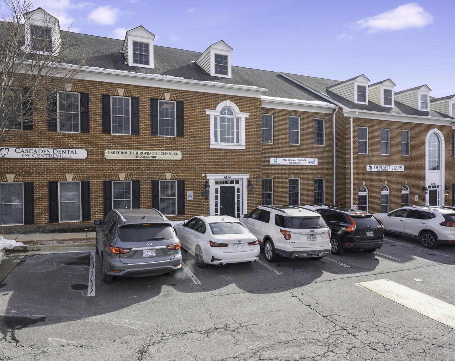 201202-6134 Redwood Square Ctr, Centreville, VA 20121