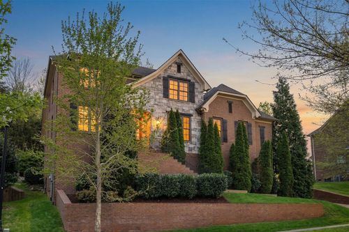 429 Beauchamp Cir, Franklin, TN, 37067-6443 | Card Image