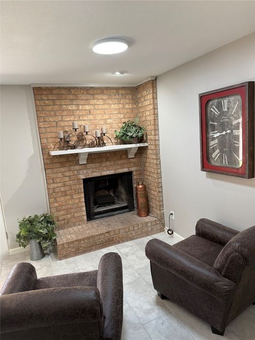 3618 Holly Tree Trl, Garland, TX, 75044-6160 | Card Image